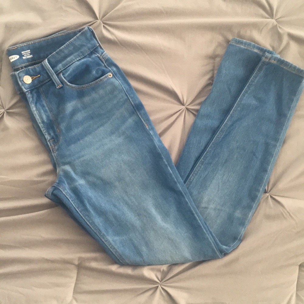 Old navy 24/7 sculpt jeans!!